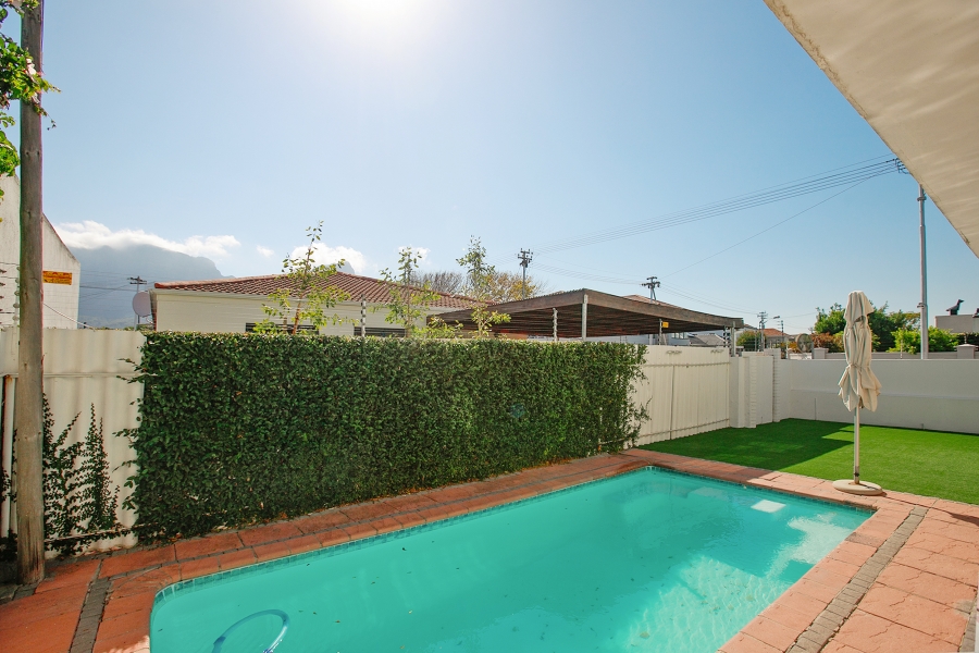 5 Bedroom Property for Sale in Claremont Western Cape